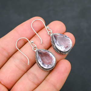 Boucles d'oreilles personnalisées en Kunzite rose créée en laboratoire, en argent sterling 925, 1,9 pouce, faites à la main, bijoux en pierres précieuses, boucles d'oreilles fines de style antique, cadeau pour - Product Image 1