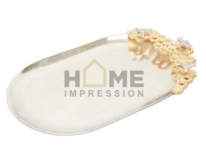 Diseño de manijas de abeja de miel Ramas de flores doradas Bandeja de lujo árabe de chocolate decorativo de metal para proveedores mayoristas - Product Image 1