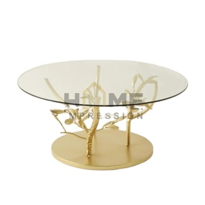 Présentoir à gâteau en forme de feuille d'or avec base en verre Présentoir à gâteau de créateur - Product Image 1