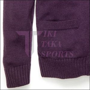 Suéter de lana/nailon con cuello en V para hombre, cárdigan universitario personalizado de chenilla, antipilling, transpirable, informal, de invierno, con patchwork y encaje, para hermandades. - Product Image 4