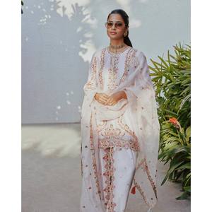 ชุดเสื้อและกางเกงดีไซเนอร์สำหรับผู้หญิงมี dupatta สำหรับสวมใส่ในงานปาร์ตี้ - Product Image 2