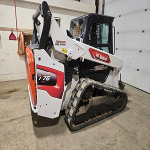 Chargeuse Bobcat T76 d'occasion durable avec des performances puissantes, idéale pour la construction, l'aménagement paysager et la manutention de matériaux - Product Image 4