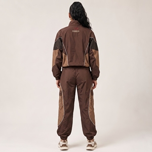 Ensemble de survêtement coupe-vent léger pour femmes, idéal pour la course à pied et les activités de plein air, avec veste zippée et pantalon - Product Image 2