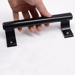 Poignée de meuble minimaliste en fer noir pour tiroirs de cuisine – Quincaillerie durable au design élégant en fer massif - Product Image 3