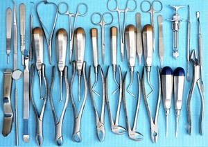 SHAHZIK INTERNATIONAL SI-DMM-40 Kit de 74 Piezas de Elevadores y Fórceps para Extracción Dental, Herramientas Reutilizables de Acero Inoxidable Ecológicas - Product Image 1