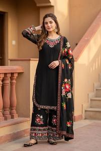 Ensemble Salwar Kameez pour femme en coton blanc brodé de fleurs trois quarts, pantalon palazzo long, châle, style de fête, tenue pakistanaise - Product Image 4