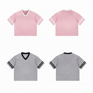 Camiseta de Fútbol Americano Corta, Color Rosa Bebé, de Malla Transpirable de Secado Rápido, Cuello en V, Sublimada, Unisex, 100% Poliéster - Product Image 1