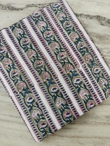 Tela de Algodón con Estampado Floral Blanco y Rosa, Diseño de Hojas Pequeñas, para Kurtis, Vestidos y Decoración del Hogar, Venta al Por Mayor - Product Image 3