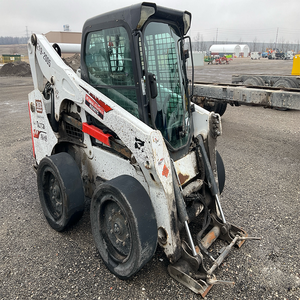Chargeuse compacte sur pneus S740 2020 avec cabine fermée, machine de construction haute performance - Product Image 1