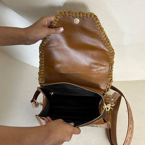 Sacs messagers pour femmes en cuir de vachette véritable, grande capacité, faits à la main, sacs à bandoulière en fourrure, sacs de voyage - Product Image 6