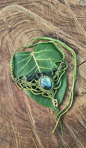 Collar de Macramé Hecho a Mano con Labradorita, Hilo Verde y Negro, Gargantilla Boho con Piedras Preciosas, Cordón Ajustable - Product Image 4