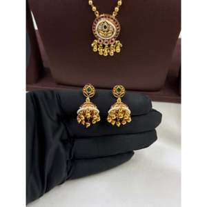 Indian Ethnic Hema Heritage Delicate Gold-Plated Bridal Necklace & Earring Set - Product Image 4