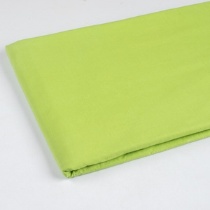 Última Colección de Tela Verde Lisa para Ropa Infantil y Juego de Cortinas para Decoración del Hogar - Product Image 1