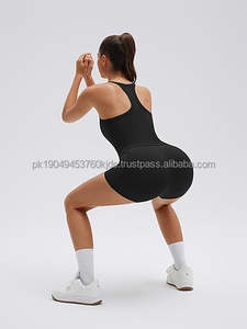 Conjuntos Deportivos de 2 Piezas para Mujer, Shorts de Cintura Alta con Bolsillos, Top Deportivo con Sujetador Incorporado, Cuello en V, Transpirable, Antibacterial - Product Image 3