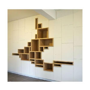 Étagère murale d'angle rustique en bois de palette, support de rangement flottant, unité de présentation décorative en bois rustique pour la décoration murale et les œuvres d'art. - Product Image 2