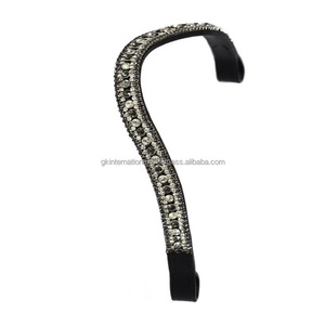 Vente en gros d'accessoires personnalisés pour chevaux, cristaux de forme incurvée, strass, bande décorative pour les sourcils en cuir noir. - Product Image 1