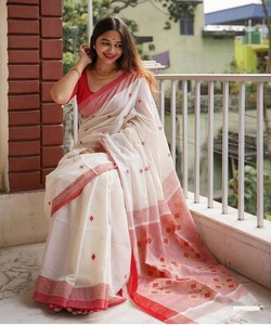 Sari en soie vert clair prêt à être expédié, robe traditionnelle indienne style Banarasi, sari drapé avec motif de bordure pour les cérémonies. - Product Image 1