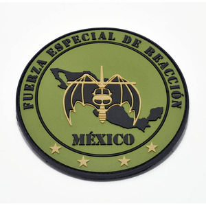 Patch en caoutchouc 3D Fuerza Especial De Reaccion Mexico, rond, à coudre, design en relief, étoiles vertes, noires et dorées - Product Image 1
