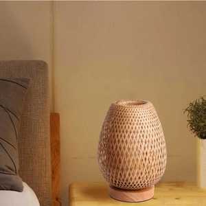 Lampe de table en bambou naturel tissé pour chambre à coucher, salon, décoration intérieure et éclairage intérieur - Product Image 2