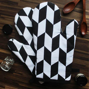 Cotton Double Oven Mitts Custom Design Heat Resistant for Kitchen and Safe Handling Buy Now - Product Image 1