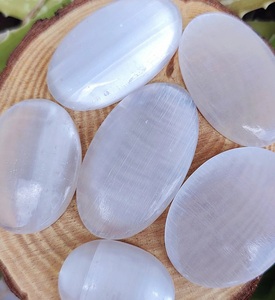Selenite naturelle, pierre précieuse en cabochon, pierre pour la fabrication de bijoux - Product Image 3