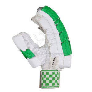 Guantes de bateo de críquet duraderos con agarre atlético flexible para entrenamiento deportivo competitivo y juegos. - Product Image 4