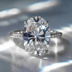 แหวนหมั้นทรงรีประดับมอสซาไนต์ลูน่าโอปาลีน 5 กะรัต ชุบทอง 18k เงินสเตอร์ลิง ดีไซน์ทันสมัย เหมาะสำหรับวันครบรอบ - Product Image 5