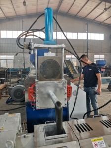 Nhà máy trực tiếp bán <span class=keywords><strong>LDPE</strong></span>/PP hạt nhựa máy tái chế granulators lõi động cơ Trung Quốc nhà sản xuất Filament đùn - Product Image 4