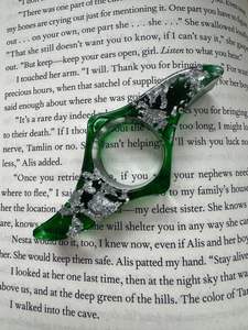 Support de lecture en résine pour le pouce – Aide à la lecture |   Support ergonomique pour les doigts pour une lecture confortable à une main - Product Image 4