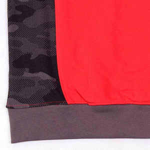 เสื้อสเวตเชิ้ตคอกลมแขนยาวสีแดงเทาสำหรับผู้ชาย ขายส่ง พร้อมแถบสีแนวตั้งด้านข้าง  สำหรับฤดูหนาว รับสกรีนโลโก้ - Product Image 4