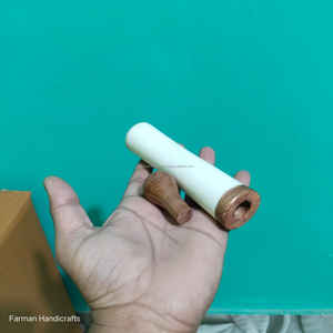 Étui à aiguilles artisanal en os de buffle blanc, accessoire de couture naturel pour la maison et l'artisanat à prix avantageux - Product Image 5