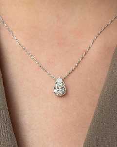 จี้เพชรทรงหยดน้ำ 1.50 กะรัต เพชรเพาะเลี้ยง ทรงลูกแพร์ ทองคำแท้ 10K 14K 18K ตัวเรือนทองคำแบบหนามเตย ดีไซน์เฉพาะตัว เหมาะสำหรับใส่ทุกวัน เครื่องประดับคุณภาพสูง - Product Image 1