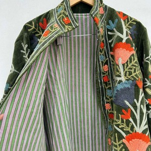 Veste Suzani en velours tissé à la main de luxe, 100% coton, broderie florale, réversible, respirante, col montant, automne-hiver - Product Image 1