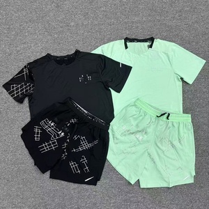 Meilleures ventes d'été : Ensemble décontracté pour homme, short et haut à manches courtes, rayé, 100% fibre de bambou, séchage rapide, respirant et anti-transpiration - Product Image 1