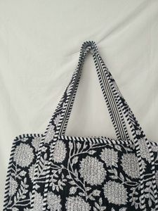 Sac à bandoulière en toile de couleur unie style bohème, avec poche intérieure zippée, sangles légères et durables, intérieur spacieux, idéal pour l'été, la plage et l'usage quotidien - Product Image 2