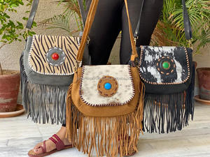 Sacs en cuir suédé faits à la main, sac à bandoulière en fourrure de vache, sac à main pour femme, nouveau style de sacs en cuir - Product Image 4