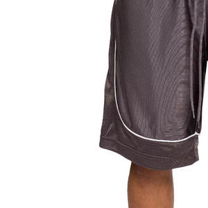 Shorts en mesh rouge pour homme avec poches latérales zippées, cordon de serrage, taille élastique, doublure en mesh respirante, pour le basketball - Product Image 5