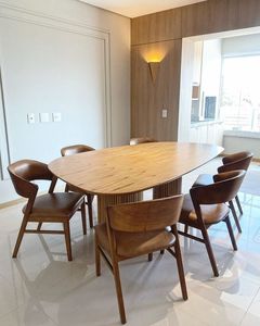 Juego de Comedor de Lujo con Mesa de Madera Sólida y Sillas Tapizadas para Proyectos de Villas, Hoteles y Apartamentos - Product Image 2