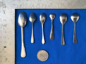 Juego de Cucharas de Metal de Diseño, Borde Liso, Vajilla de Lujo para Comidas Elegantes - Product Image 3
