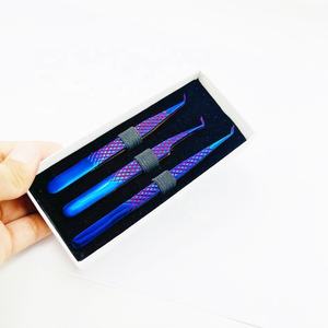 Pinzas de extensión de pestañas de volumen curvo de 45 90 grados de acero inoxidable sólido profesional agarre de textura de Diamante Azul puntiagudo a mano - Product Image 3