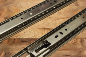 Diapositivas de cajón de acero inoxidable Premium Rieles deslizantes lisos y duraderos para uso en la cocina - Product Image 2