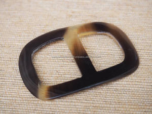 Anillo para Bufanda de Cuerno de Búfalo Pulido de Alta Calidad, Estilo Europeo, Artesanía Natural Hecha a Mano, Varios Tamaños, Regalo Perfecto para Mamá - Product Image 4