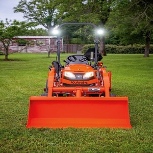 Chargeuse compacte sur pneus Kubota BX23S 4x4 diesel, mini-tracteur pour travaux agricoles et aménagement paysager - Product Image 1