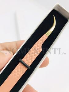 Pince à épiler incurvée en acier inoxydable longue durée Point d'extension de cils plaqué or avec prise en diamant Logo personnalisé Utilisation durable des cils - Product Image 4