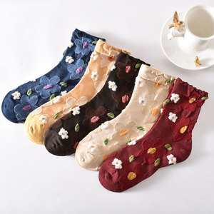 Chaussettes pour femmes à fleurs brodées, tricotées, respirantes, pour un usage quotidien, style printemps, plusieurs options de couleurs - Product Image 3