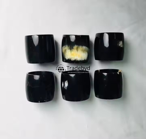 Anneau de serviette en corne artisanal de qualité supérieure, écologique, élégant, décoration de table naturelle pour cadeaux Tradebyd - Product Image 1