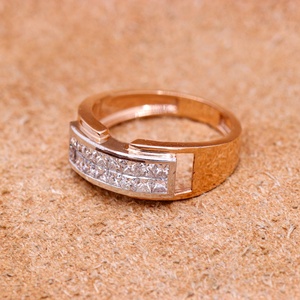 Anillo de compromiso de banda ancha con diamantes naturales de corte princesa en oro rosa macizo de 18 quilates de dos tonos, joyería fina para mujer, venta al por mayor - Product Image 4