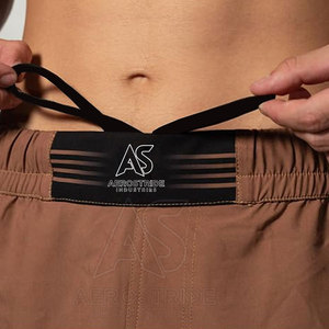 Shorts MMA sur mesure de haute qualité, matière extensible et respirante, performance durable pour les séances de gym - Product Image 3