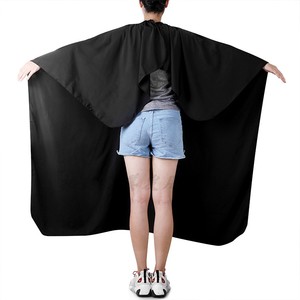 Cape de coiffure blanche résistante à l'eau pour salon et barbier - Product Image 2