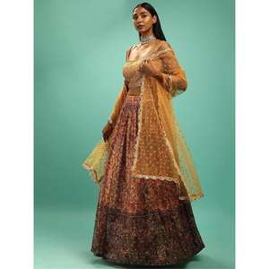 Atractivo amarillo Chinon Impresión digital Haldi Wear Lehenga Choli - Product Image 4
